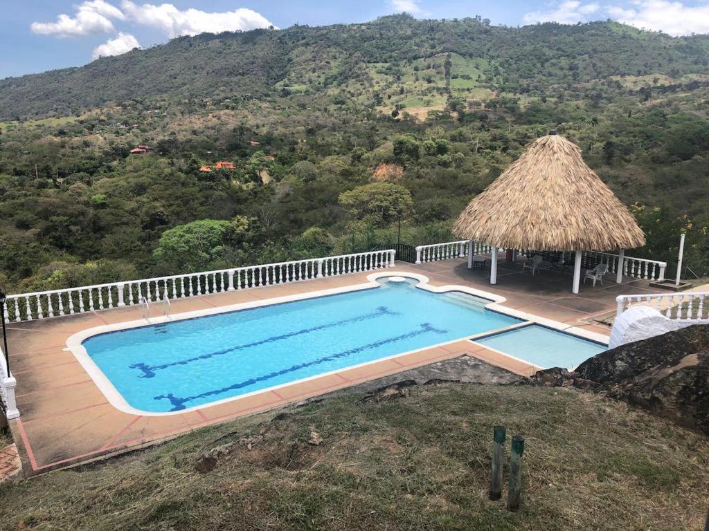 Casa La Felisa Hospedaje Campestre Pandi Cundinamarca Exterior foto